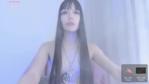 Violett online show from October 15, 2025, 5:07 am