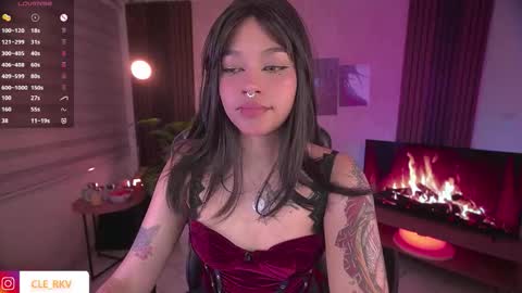 Snapshot of violette_clerk1 chatting on September 16, 2025, 5:47 pm JULIE UWU online show from September 16, 2025, 5:47 pm