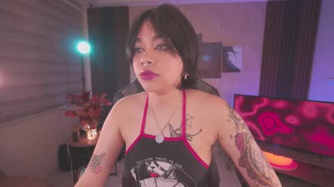 Snapshot of violette_clerk1 chatting on November 20, 2025, 7:13 pm JULIE UWU online show from November 20, 2025, 7:13 pm