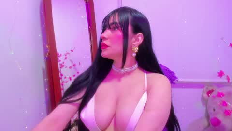 violette_laurent online show from April 7, 2026, 12:00 am