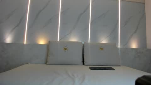     online show from November 29, 2025, 11:57 am