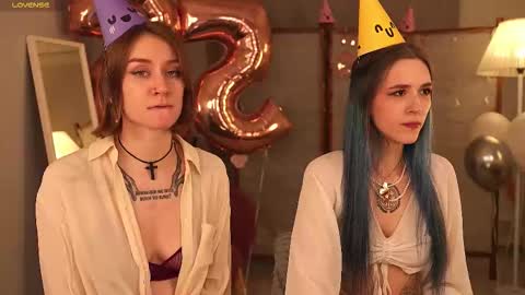 violettessa online show from November 7, 2025, 2:17 pm