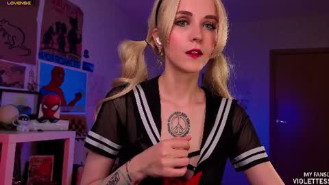 Snapshot of violettesss chatting on June 19, 2026, 4:22 pm Vi Best on my Fansly online show from June 19, 2026, 4:22 pm