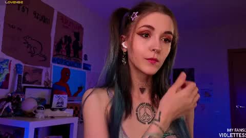 Vi  Best on my Fansly  online show from June 26, 2026, 3:27 pm