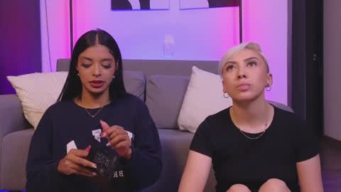 Violet online show from December 5, 2024, 5:37 am