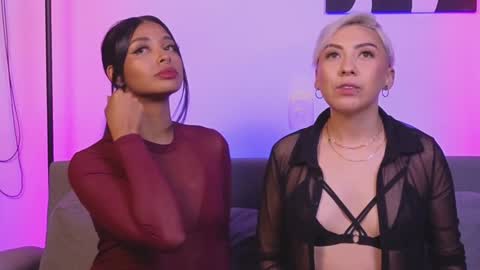 Violet online show from December 15, 2024, 4:51 am