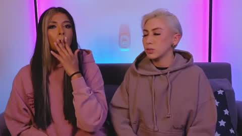 Violet online show from February 10, 2025, 1:57 am