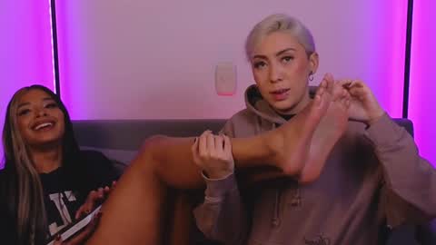 Violet online show from February 26, 2025, 1:00 am