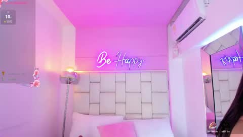 VioletthaRous online show from February 22, 2025, 7:34 am