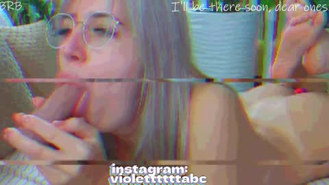 Violetta online show from November 2, 2025, 9:06 pm