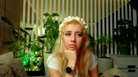 Snapshot of violetttttacb chatting on December 13, 2025, 10:59 pm Violetta online show from December 13, 2025, 10:59 pm