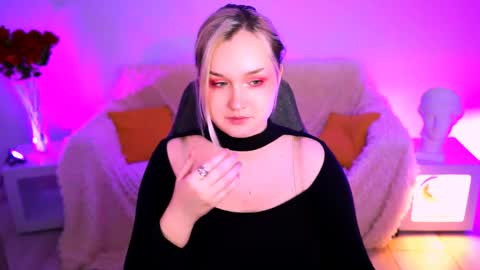Violett online show from May 27, 2026, 8:11 am