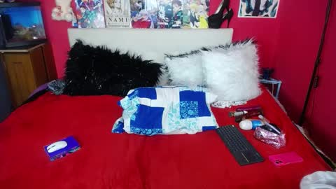 Snapshot of violl3t_fox chatting on January 7, 2025, 11:45 pm Isabella online show from January 7, 2025, 11:45 pm