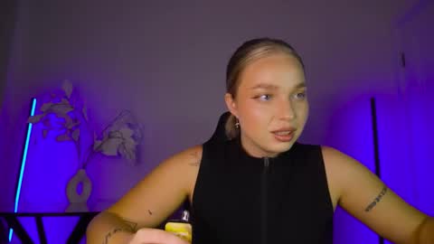 Violla online show from September 20, 2025, 10:38 am