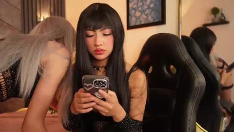 viollettebylyly online show from September 16, 2025, 12:17 pm