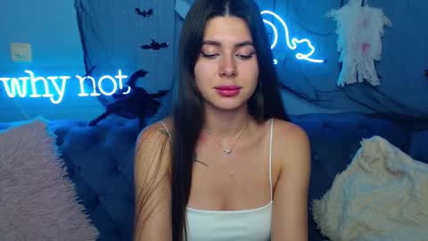 viollinalv online show from November 1, 2025, 5:48 pm