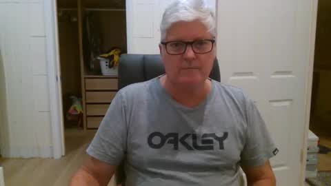 viper654321 online show from April 27, 2026, 8:01 am