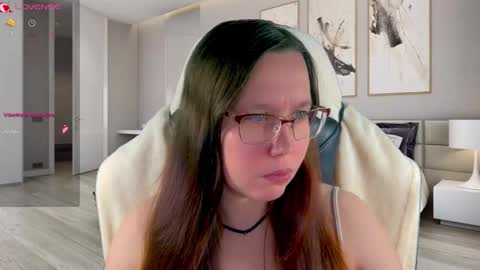 Victoria Romans online show from November 1, 2025, 6:21 pm