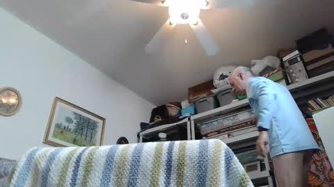 Latin Romantic online show from March 2, 2025, 2:43 pm