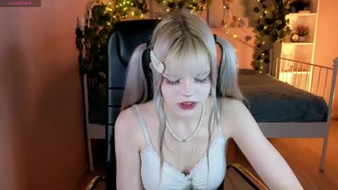 Vita online show from March 27, 2026, 9:25 pm