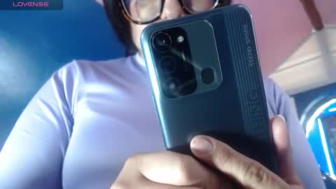 Snapshot of vitoria23_ chatting on December 19, 2025, 2:24 pm victoria 3 online show from December 19, 2025, 2:24 pm