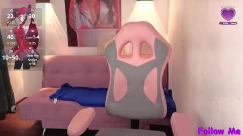 VITTORIA  online show from October 8, 2025, 8:12 am