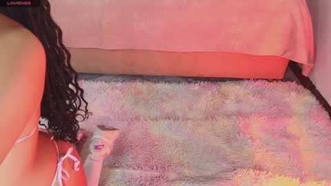 Vivi online show from January 4, 2025, 3:50 am