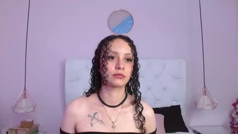 Vivi online show from October 4, 2025, 3:26 am