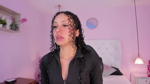 Vivi online show from February 23, 2026, 3:37 am