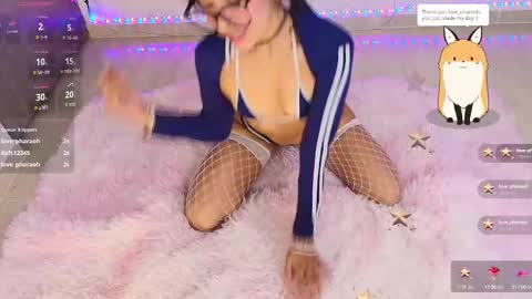 Vivi online show from November 15, 2025, 7:16 am