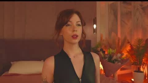 vivi_west online show from April 23, 2026, 4:42 pm