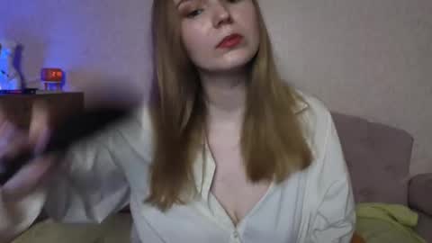 vivian_alison online show from April 23, 2026, 6:54 pm