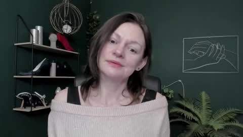 Vivian online show from February 4, 2026, 7:36 am