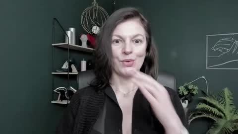 Vivian online show from March 27, 2026, 8:26 am