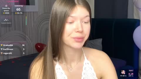 Snapshot of vivian_evans_ chatting on February 19, 2025, 5:27 am Vivian Evans online show from February 19, 2025, 5:27 am