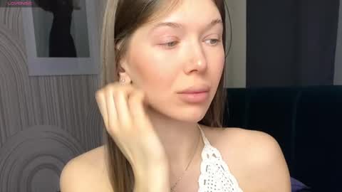 Snapshot of vivian_evans_ chatting on February 20, 2025, 1:03 am Vivian Evans online show from February 20, 2025, 1:03 am