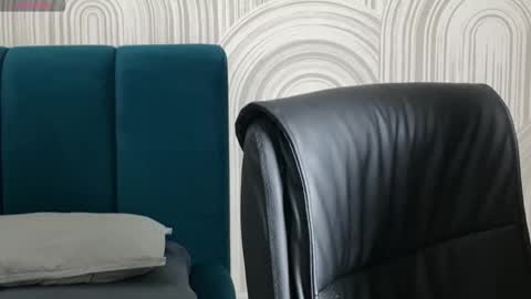 Snapshot of vivian_evans_ chatting on October 14, 2025, 12:55 am Vivian Evans online show from October 14, 2025, 12:55 am