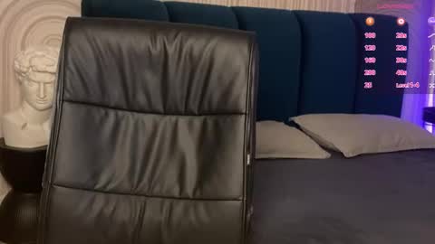 Snapshot of vivian_evans_ chatting on October 21, 2025, 1:28 am Vivian Evans online show from October 21, 2025, 1:28 am