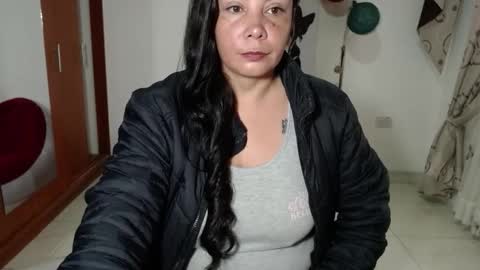 vivian_milf_paint online show from November 5, 2025, 11:21 am