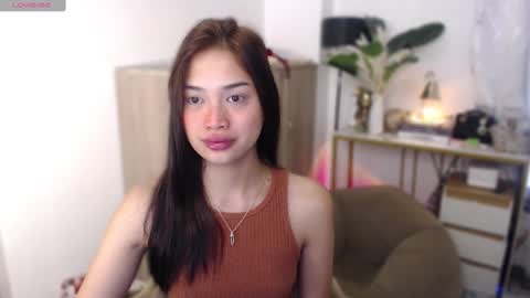 Vivian online show from October 17, 2025, 12:36 am