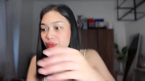 Vivian online show from February 19, 2026, 1:34 am