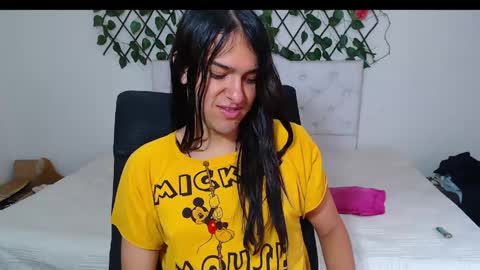 instagram Viviana73215 online show from April 20, 2026, 12:08 pm