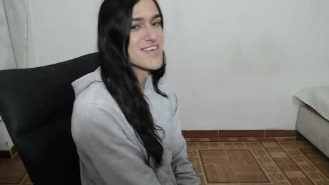 Snapshot of vivianalatin chatting on June 8, 2026, 12:03 am instagram Viviana73215 online show from June 8, 2026, 12:03 am