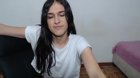 Snapshot of vivianalatin chatting on June 25, 2026, 12:09 pm instagram Viviana73215 online show from June 25, 2026, 12:09 pm