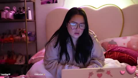 Snapshot of vivianaortega chatting on February 9, 2025, 8:11 am Vivi online show from February 9, 2025, 8:11 am