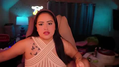Snapshot of vivianaortega chatting on June 7, 2026, 5:00 am Vivi online show from June 7, 2026, 5:00 am
