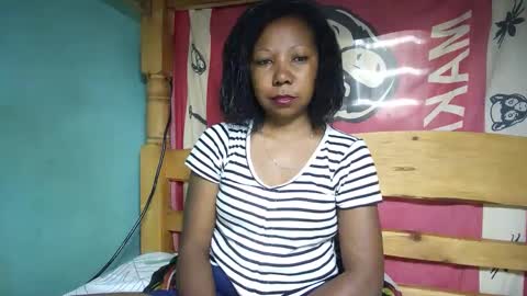 viviane0812 online show from February 27, 2025, 8:39 am