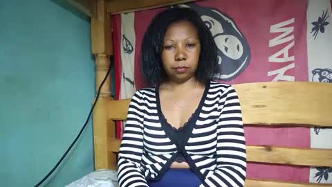 viviane0812 online show from March 1, 2025, 3:49 pm