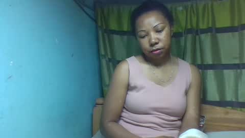 viviane0812 online show from October 28, 2025, 4:31 pm