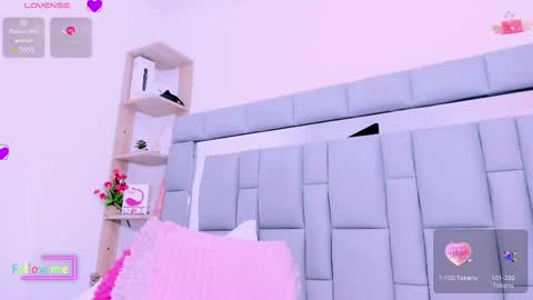 Vivi online show from February 22, 2025, 3:03 pm